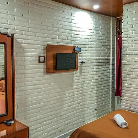 Arys Garden Hotel Yogyakarta Exterior photo