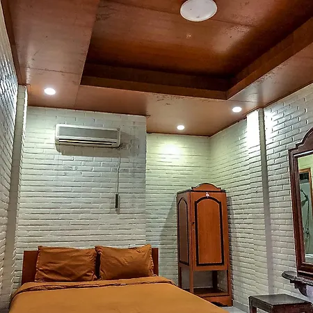 Arys Garden Hotel Yogyakarta Exterior photo