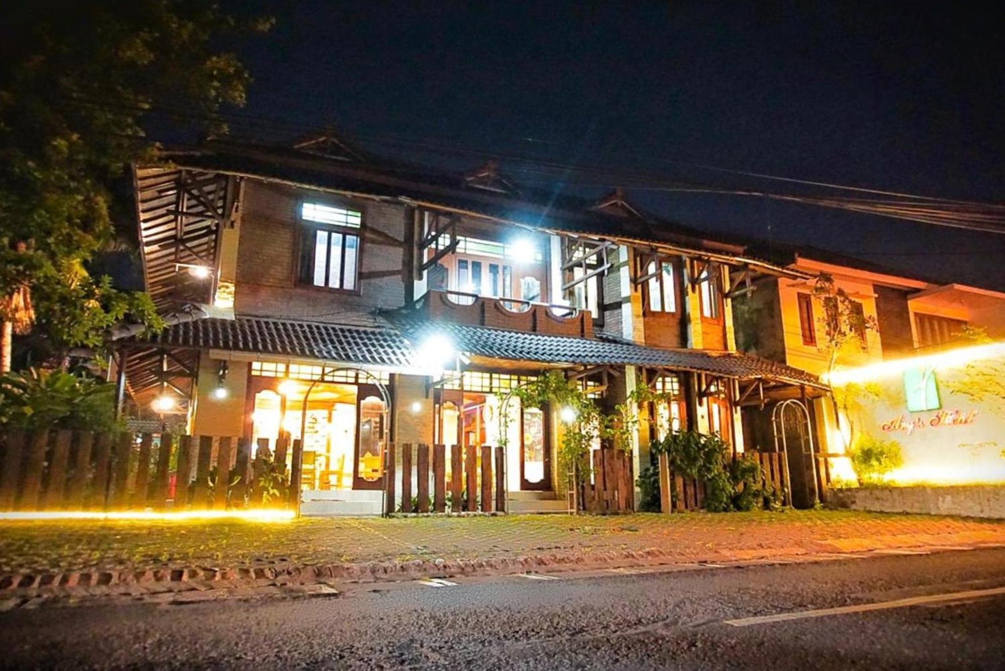 Guest house Arys Garden 3*