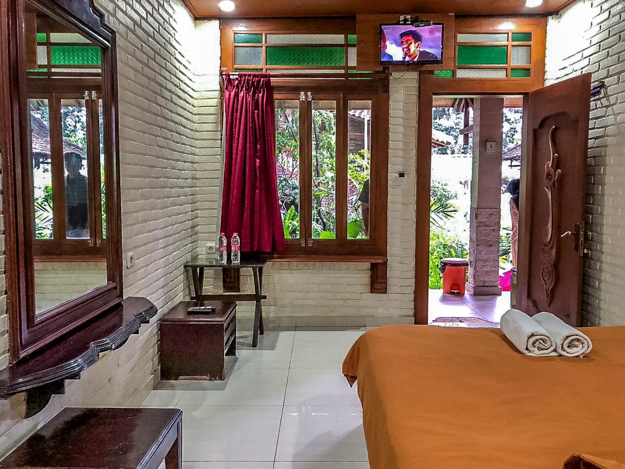 Arys Garden Guest house